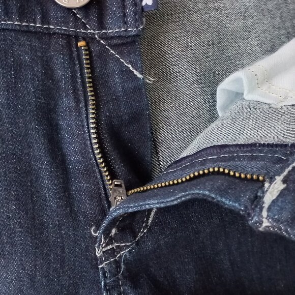 ROCK & REPUBLIC dark wash jeans size 28 - Picture 11 of 14